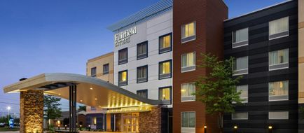 Fairfield Inn & Suites Waterloo Exterior