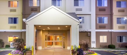Fairfield Inn & Suites Canton Exterior