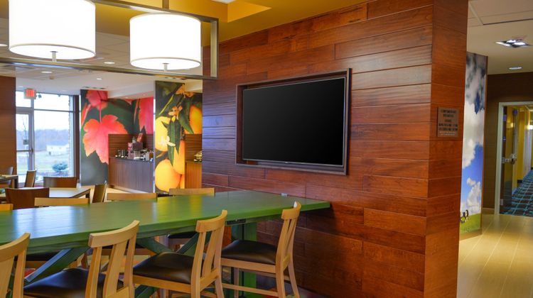 Fairfield Inn & Suites Canton South Restaurant