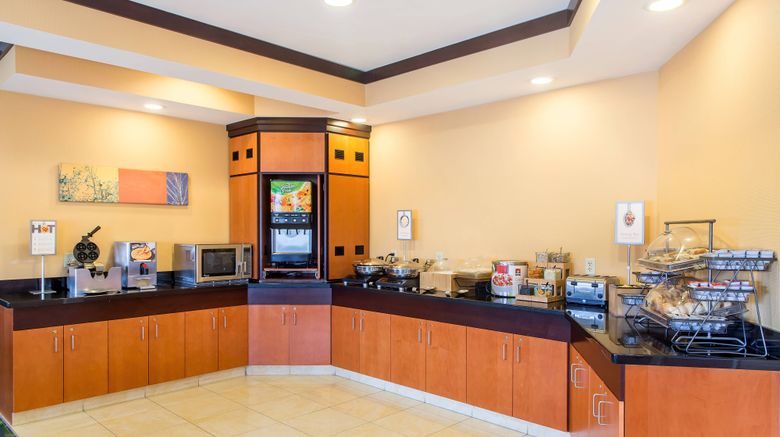 <b>Fairfield Inn & Suites Canton Restaurant</b>. Images powered by <a href="https://www.leonardoworldwide.com/" title="Leonardo Worldwide" target="_blank">Leonardo</a>.