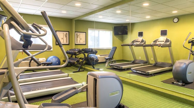 Fairfield Inn & Suites Canton Health Club