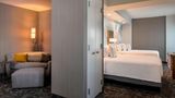 <b>Courtyard by Marriott Calgary South Room</b>. Images powered by <a href="https://www.leonardoworldwide.com/" title="Leonardo Worldwide" target="_blank">Leonardo</a>.