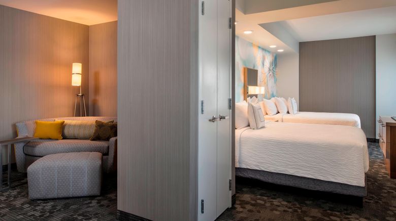 <b>Courtyard by Marriott Calgary South Room</b>. Images powered by <a href="https://www.leonardoworldwide.com/" title="Leonardo Worldwide" target="_blank">Leonardo</a>.