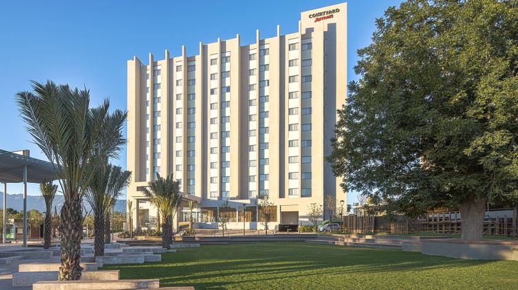 Courtyard by Marriott Saltillo Exterior