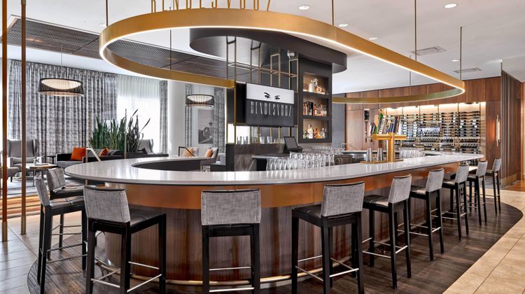 Courtyard by Marriott Calgary South Restaurant