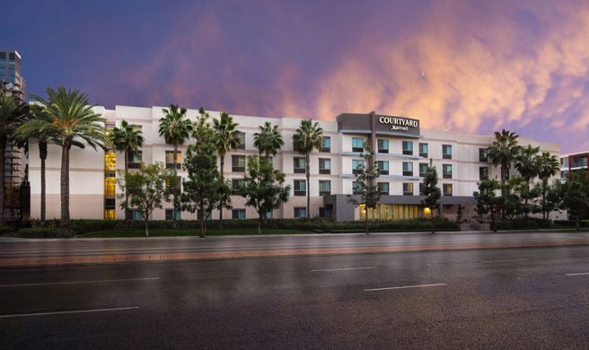 Courtyard Santa Ana Orange County Exterior