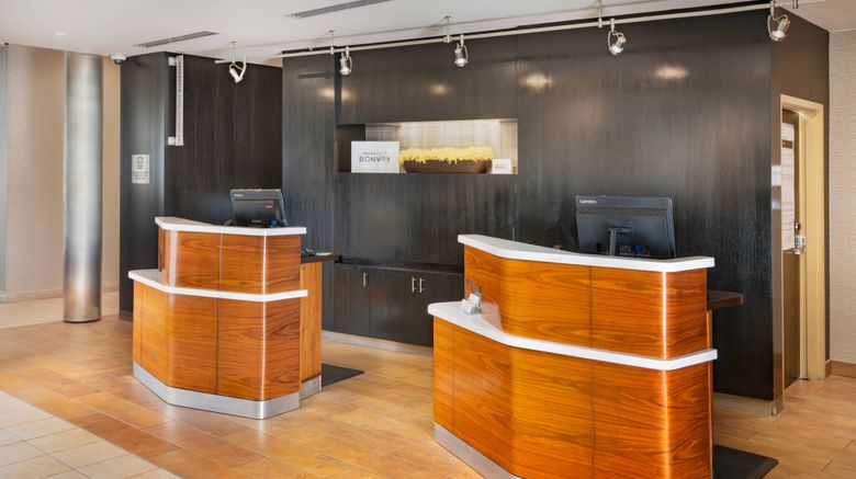 <b>Courtyard Santa Ana Orange County Lobby</b>. Images powered by <a href="https://www.leonardoworldwide.com/" title="Leonardo Worldwide" target="_blank">Leonardo</a>.