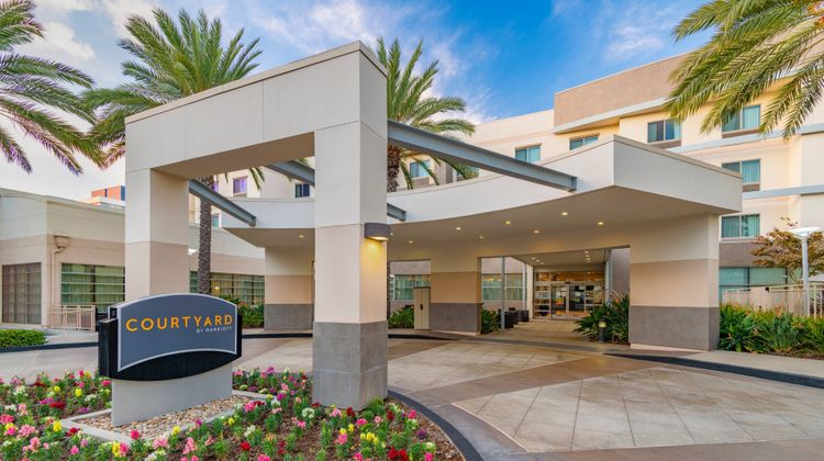 Courtyard Santa Ana Orange County Exterior