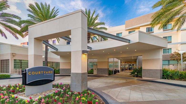 <b>Courtyard Santa Ana Orange County Exterior</b>. Images powered by <a href="https://www.leonardoworldwide.com/" title="Leonardo Worldwide" target="_blank">Leonardo</a>.