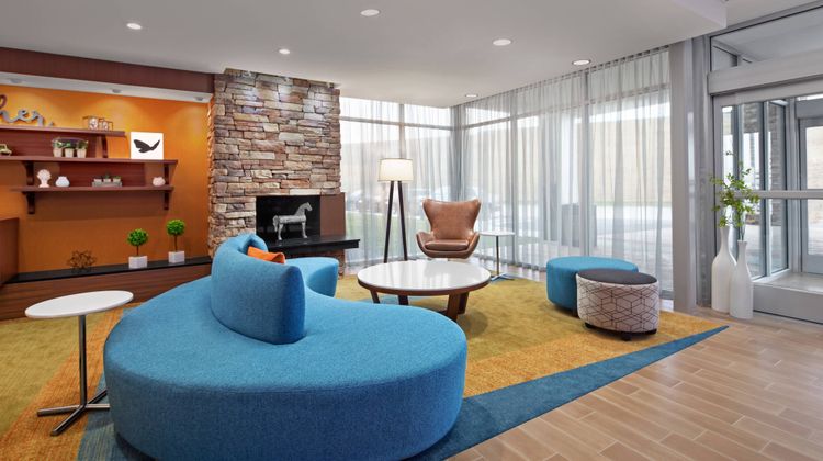 Fairfield Inn & Suites Poplar Bluff Lobby