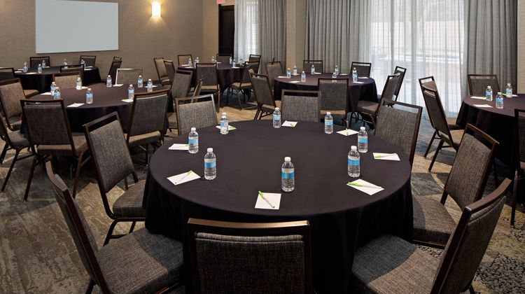 Courtyard by Marriott Richmond Airport Meeting