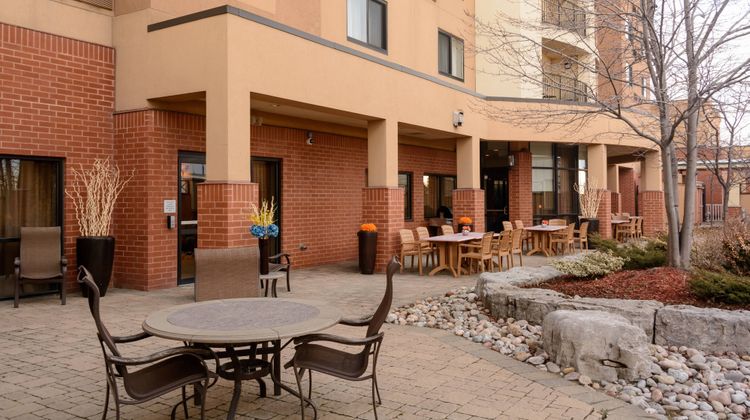 Courtyard Toronto Brampton Exterior