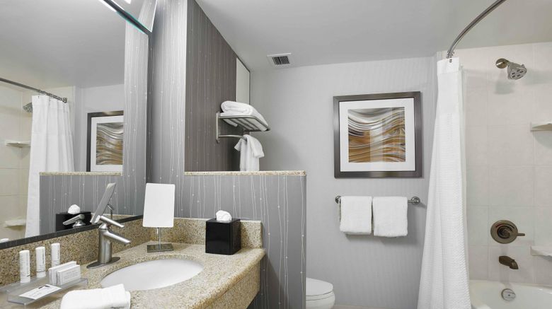 <b>Courtyard Toronto Brampton Room</b>. Images powered by <a href="https://www.leonardoworldwide.com/" title="Leonardo Worldwide" target="_blank">Leonardo</a>.