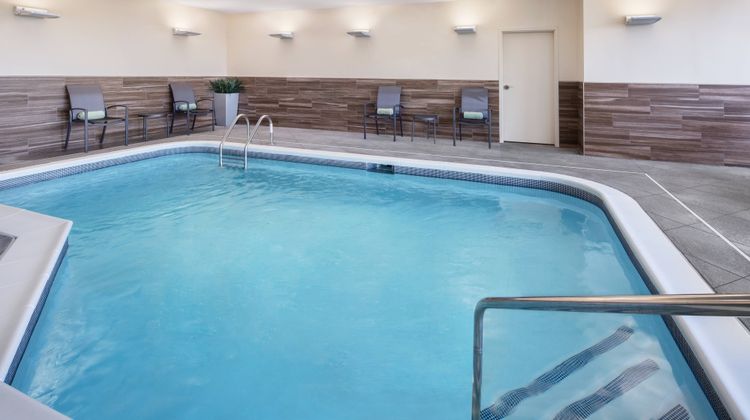 Fairfield Inn & Suites Poplar Bluff Pool