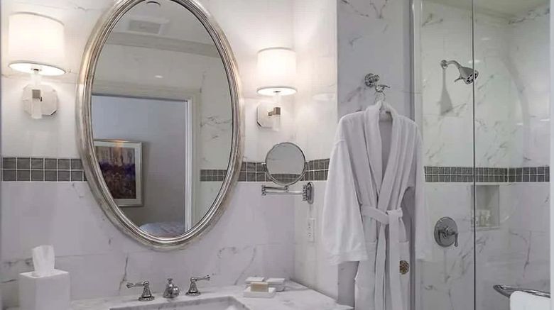 <b>The Lenox Suite</b>. Images powered by <a href="https://www.leonardoworldwide.com/" title="Leonardo Worldwide" target="_blank">Leonardo</a>.