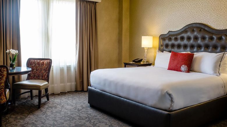 <b>The Lenox Room</b>. Images powered by <a href="https://www.leonardoworldwide.com/" title="Leonardo Worldwide" target="_blank">Leonardo</a>.