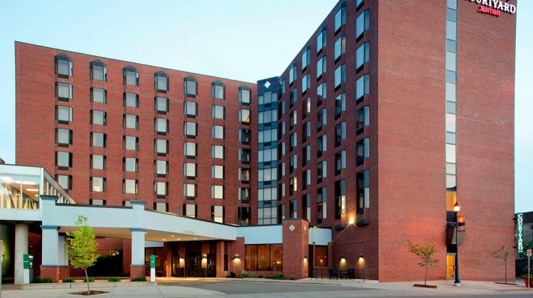 Courtyard by Marriott St Cloud Exterior