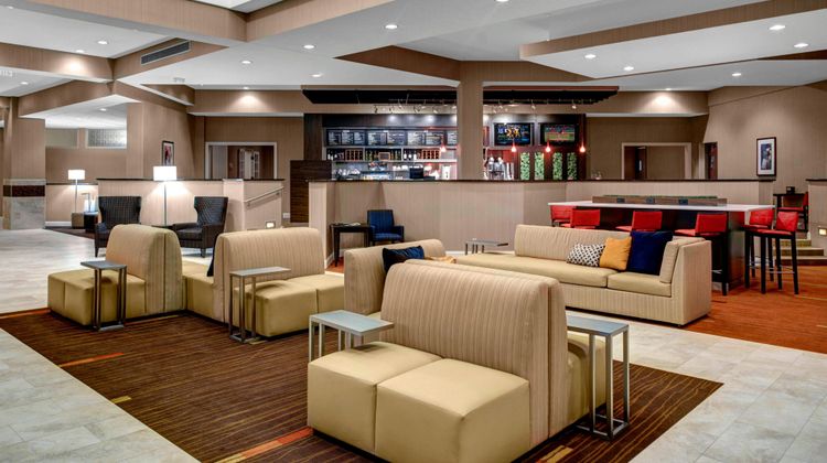 Courtyard by Marriott St Cloud Lobby