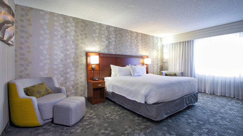 <b>Courtyard by Marriott Blacksburg Room</b>. Images powered by <a href="https://www.leonardoworldwide.com/" title="Leonardo Worldwide" target="_blank">Leonardo</a>.