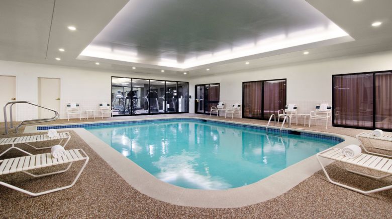 <b>Courtyard St Louis Airport/Earth City Pool</b>. Images powered by <a href="https://www.leonardoworldwide.com/" title="Leonardo Worldwide" target="_blank">Leonardo</a>.