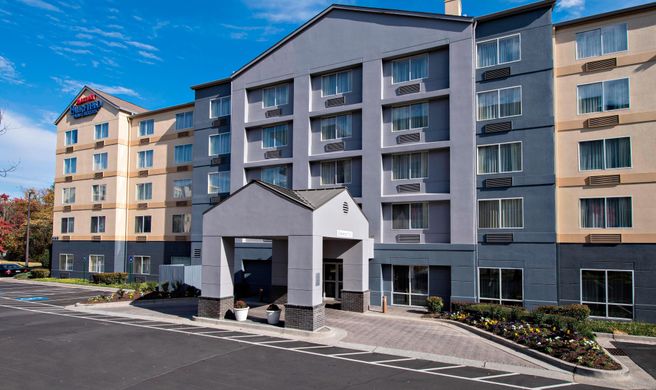 Fairfield Inn & Suites Atlanta/Perimeter Exterior