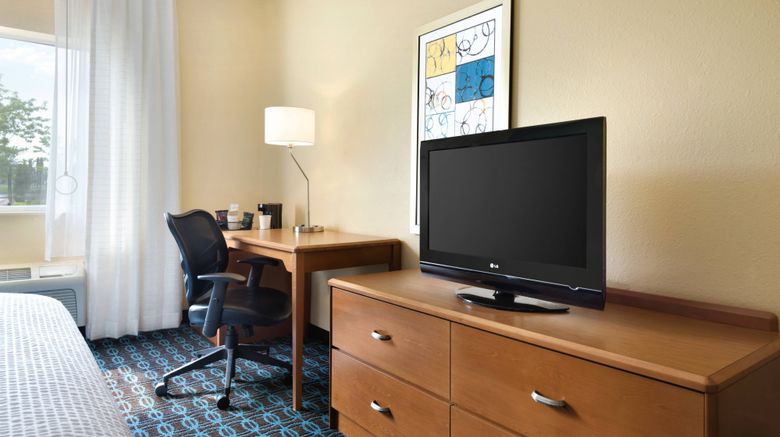 <b>Fairfield Inn Kankakee Bourbonnais Room</b>. Images powered by <a href="https://www.leonardoworldwide.com/" title="Leonardo Worldwide" target="_blank">Leonardo</a>.