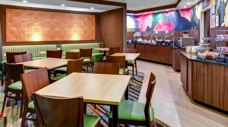 Fairfield Inn & Suites Atlanta Suwanee Restaurant