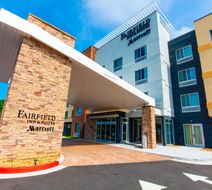 Fairfield Inn & Suites Atlanta Woodstock Exterior