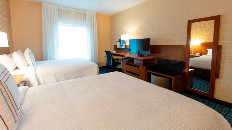 <b>Fairfield Inn & Suites Atlanta Woodstock Room</b>. Images powered by <a href="https://www.leonardoworldwide.com/" title="Leonardo Worldwide" target="_blank">Leonardo</a>.