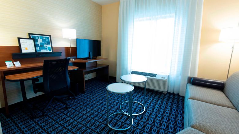 <b>Fairfield Inn & Suites Atlanta Woodstock Suite</b>. Images powered by <a href="https://www.leonardoworldwide.com/" title="Leonardo Worldwide" target="_blank">Leonardo</a>.