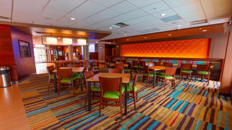<b>Fairfield Inn & Suites Atlanta Woodstock Restaurant</b>. Images powered by <a href="https://www.leonardoworldwide.com/" title="Leonardo Worldwide" target="_blank">Leonardo</a>.