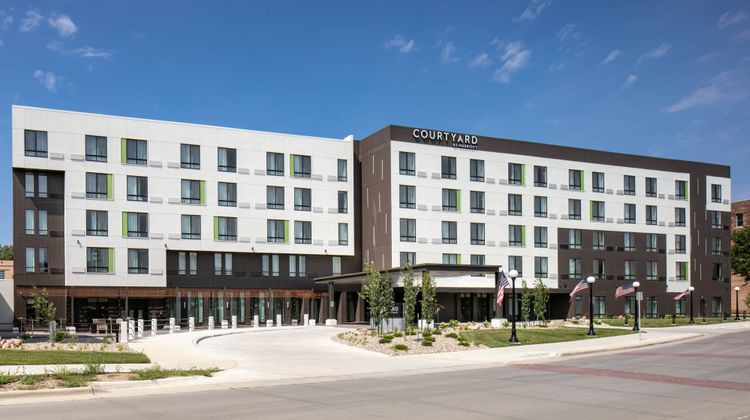 Courtyard Sioux City Downtown Exterior