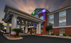 Holiday Inn Express & Suites Sumter