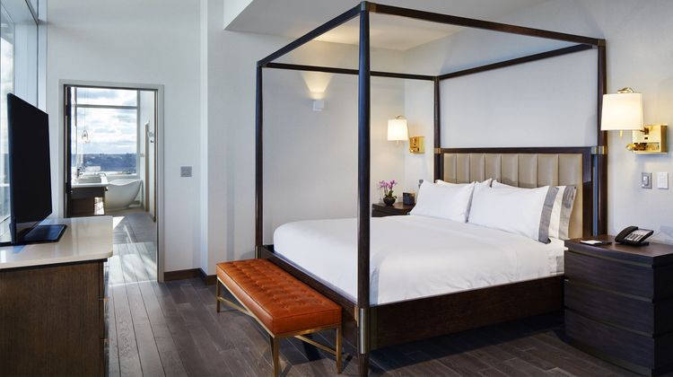 Intercontinental Minneapolis Airport Suite