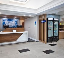 Holiday Inn Express & Suites Sumter Exterior