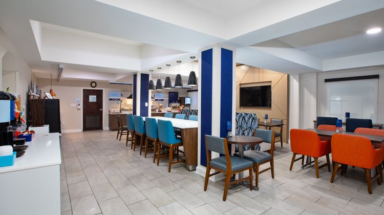 Holiday Inn Express & Suites Sumter Restaurant