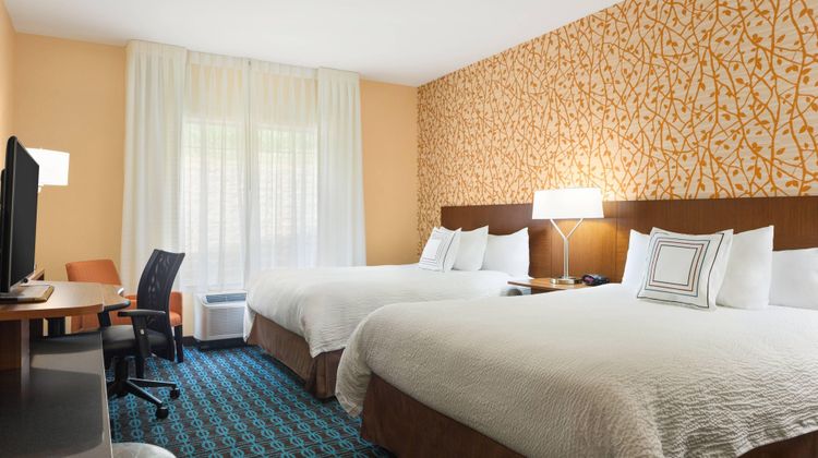 Fairfield Inn & Suites Athens Room