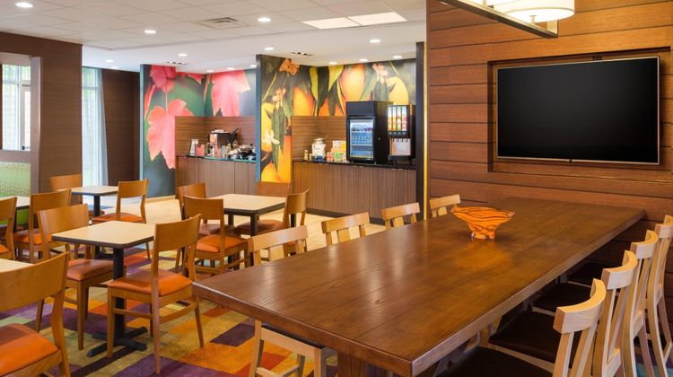 Fairfield Inn & Suites Athens Restaurant