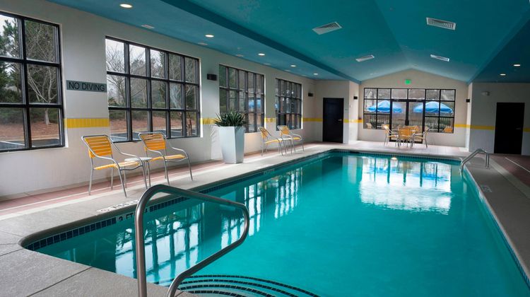 Fairfield Inn & Suites Atlanta/Buford Pool
