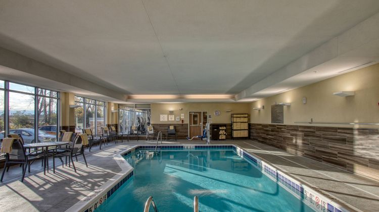Fairfield Inn & Suites Appleton Pool