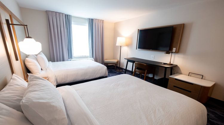 Fairfield Inn & Suites Fond du Lac Room