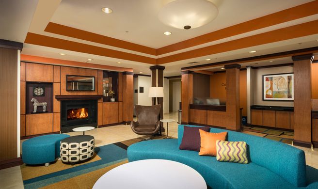 Fairfield Inn & Suites Augusta Lobby
