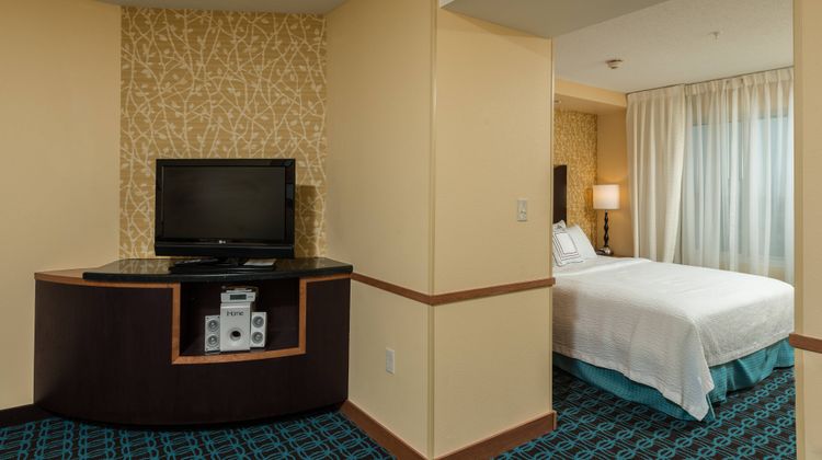 Fairfield Inn & Suites Augusta Suite