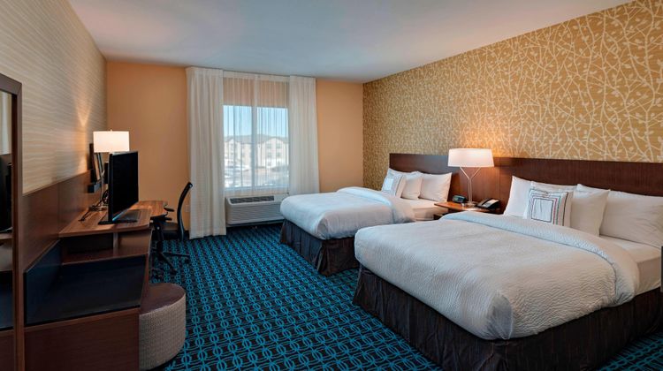 Fairfield Inn & Suites Austin Buda Room