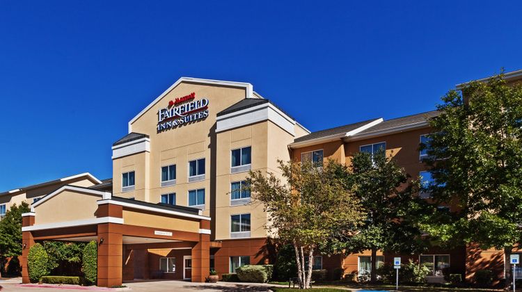 Fairfield Inn & Suites Austin NW Exterior