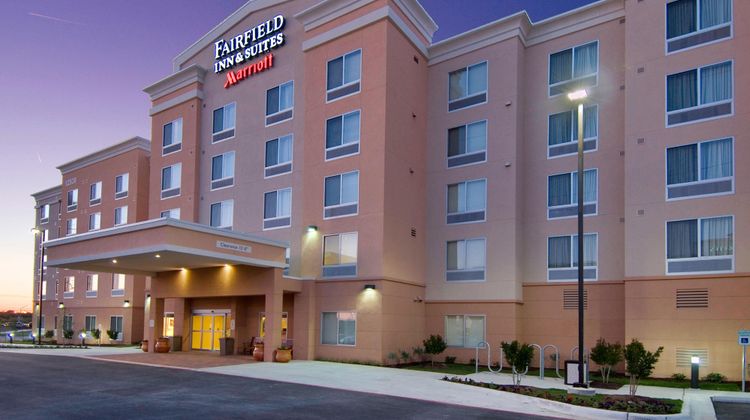 Fairfield Inn & Suites Parmer Lane Exterior