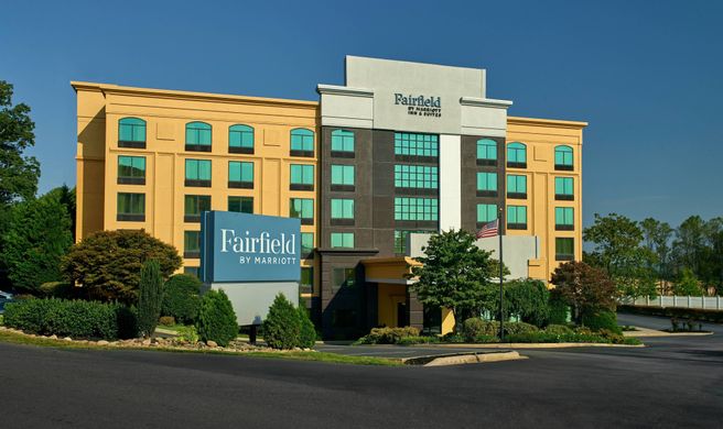 Fairfield Inn & Suites Asheville South Exterior