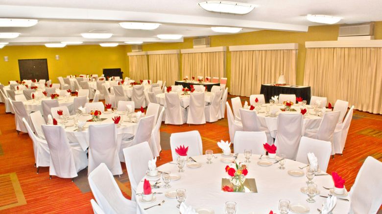 <b>Courtyard by Marriott Santa Fe Meeting</b>. Images powered by <a href="https://www.leonardoworldwide.com/" title="Leonardo Worldwide" target="_blank">Leonardo</a>.
