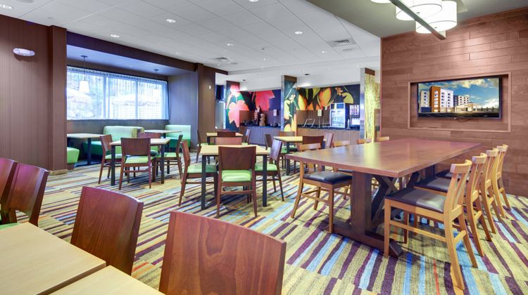 Fairfield Inn/Suites Asheville Tunnel Rd Restaurant
