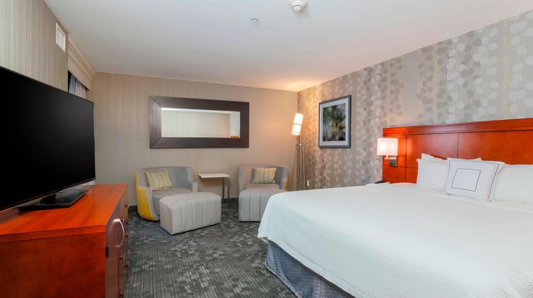 Courtyard San Diego Arpt/Liberty Station Suite